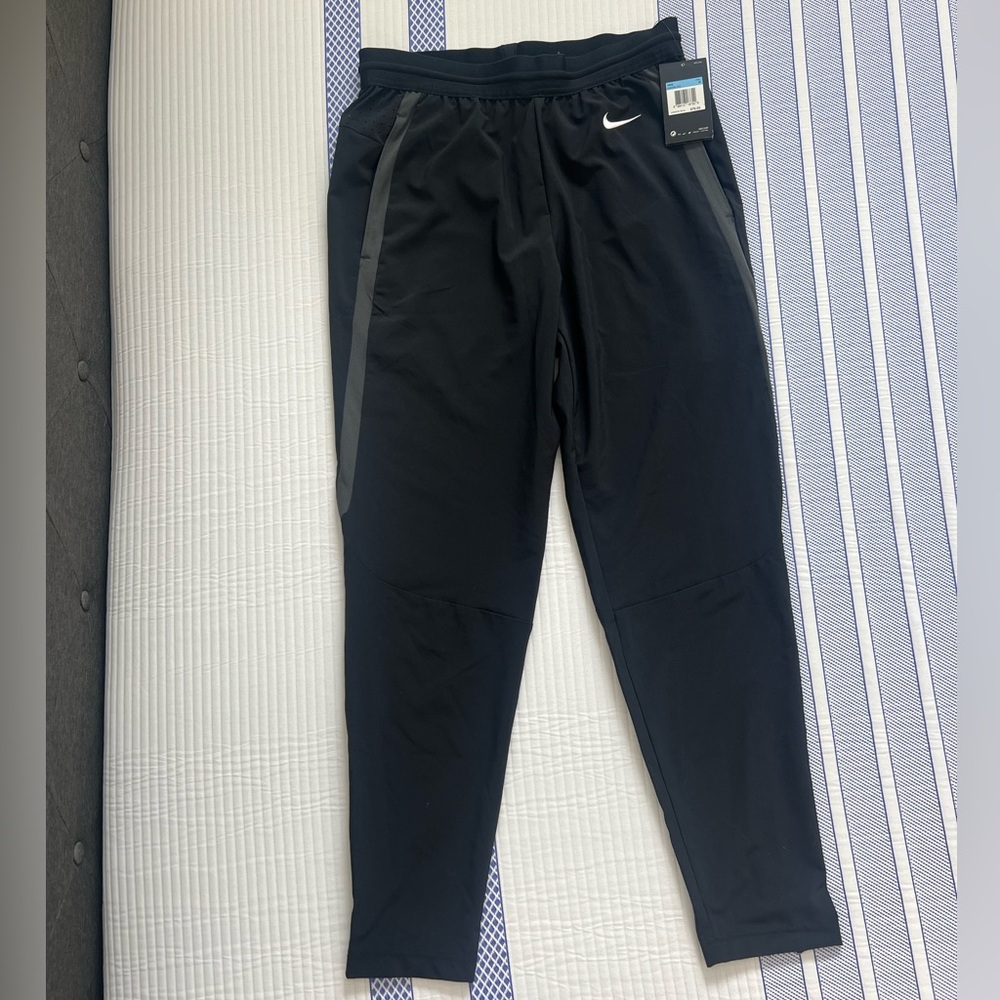 Nike Men’s DriFit Lightweight Black Pants Football NTW
